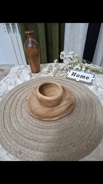 پیاله و پیش دستی چوب گردو